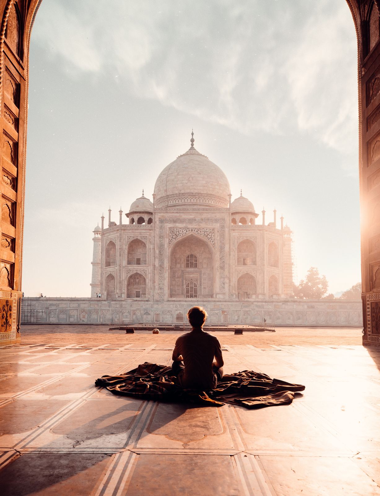 Traveller before the Taj Mahal